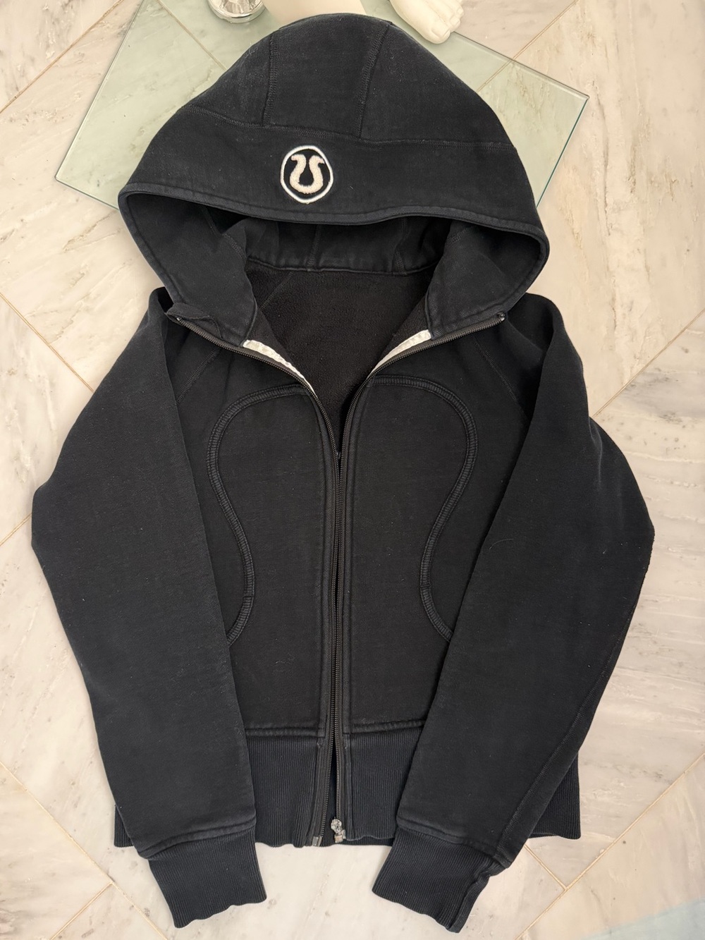 lululemon athletica Black Pullover Hoodie Sz 6